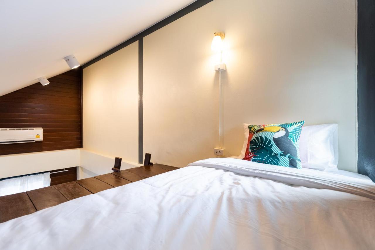Baan Boon Bed & Breakfast Bangkok Exterior photo